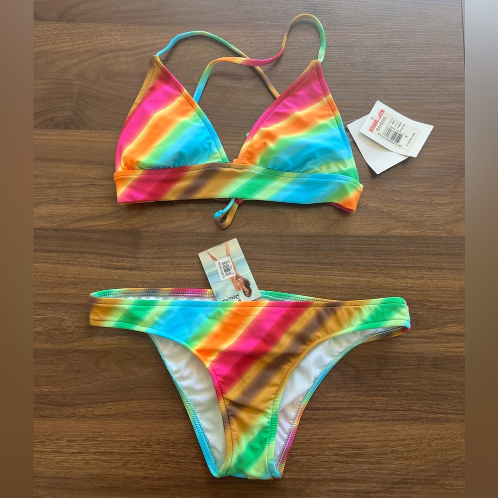 Quicksilver Raisins Two Piece